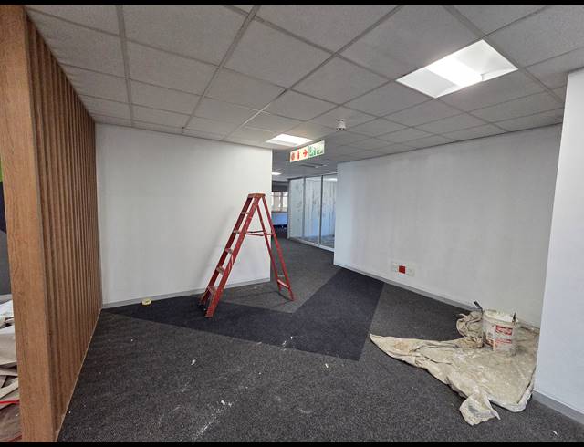 377M² OFFICE TO LET IN SANDOWN